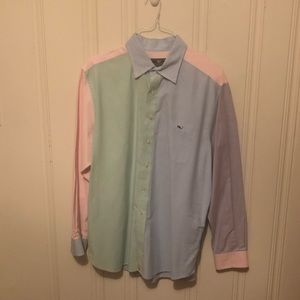 XL Vineyard Vines Button Down Shirt